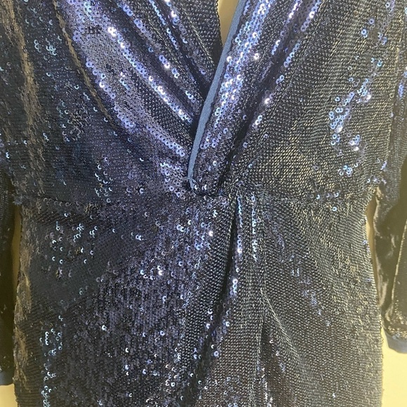 NWT Anthropologie Twist-Front Sequin Dress Navy size 4 - Picture 5 of 9